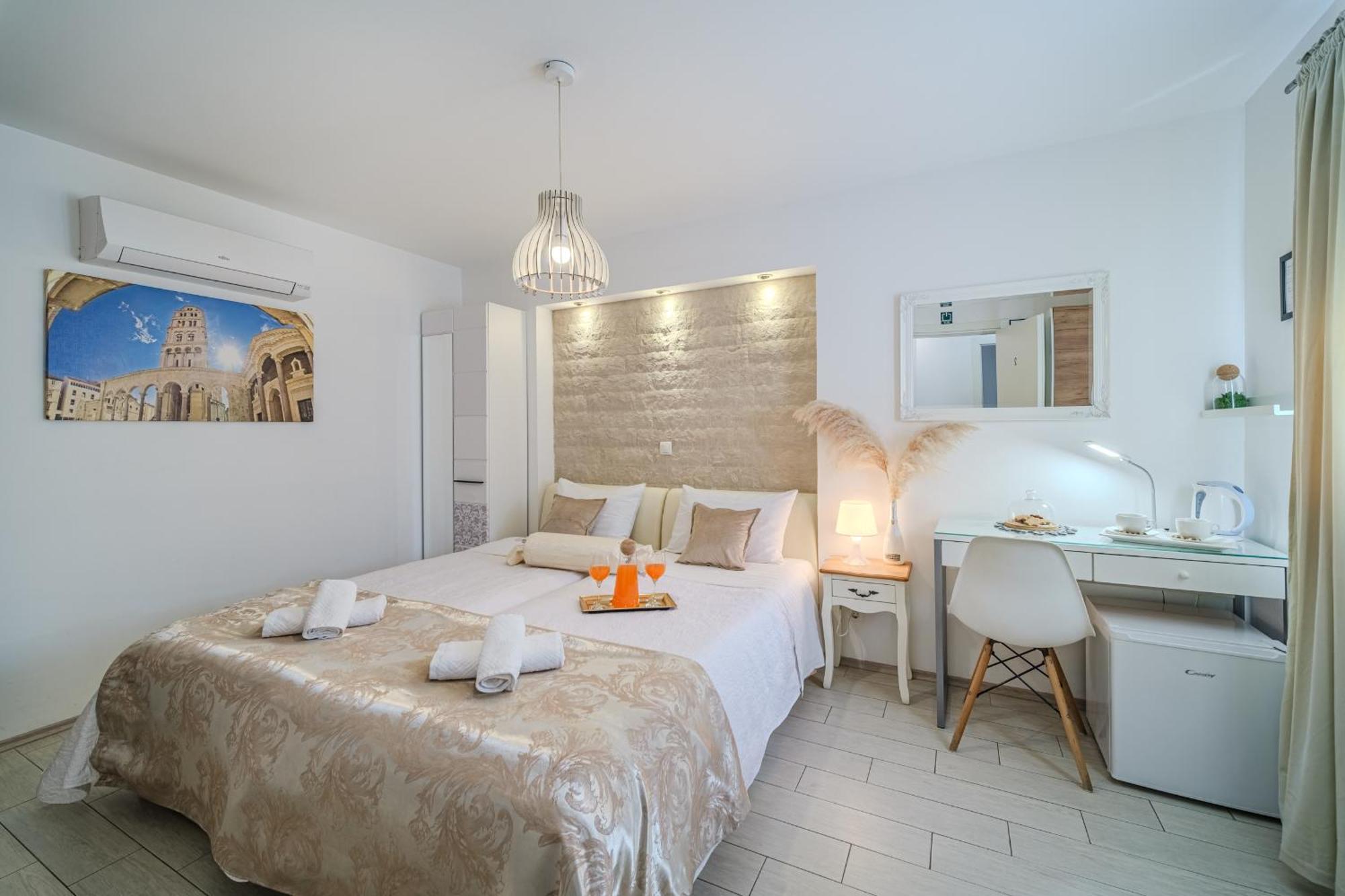 Central Split Rooms And Apartments Paese Exteriér fotografie